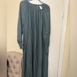 Light weight dress maxi.